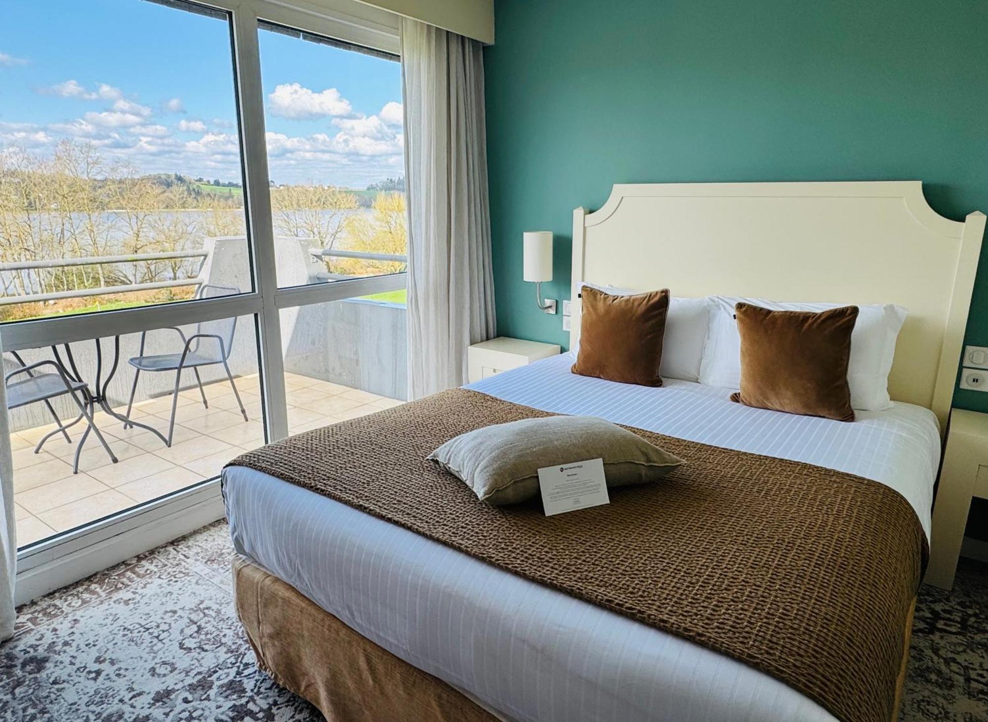 Ploërmel Best Western Plus Le Roi Arthur Hotel & Spa מראה חיצוני תמונה
